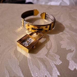 Cardini Collectible Vintage Bangel Watch